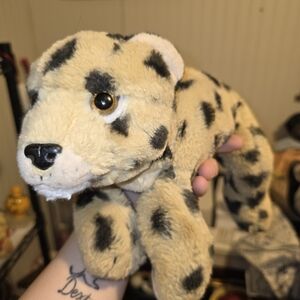 FAO Schwarz Spotted Cheetah Plush in Tan and Black